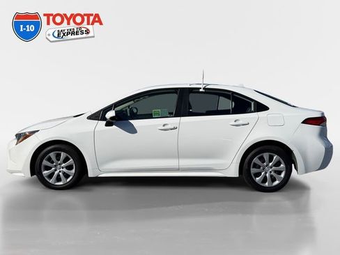 Certified 2024 Toyota Corolla LE image 2