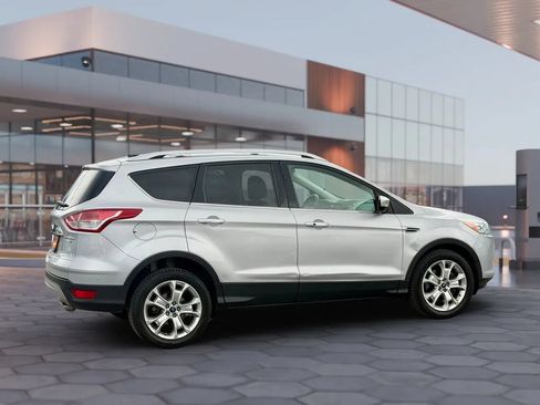Used 2014 Ford Escape Titanium w/ Equipment Group 401A AWD/4WD image 12