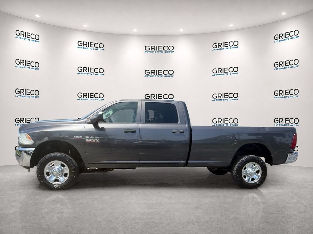 Used 2016 RAM 2500 Tradesman w/ Chrome Appearance Group AWD/4WD image 4