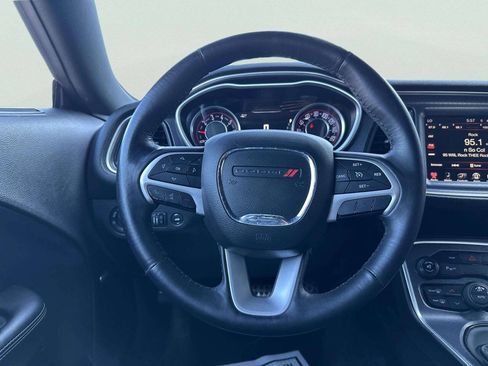 Used 2016 Dodge Challenger SXT Plus RWD image 18