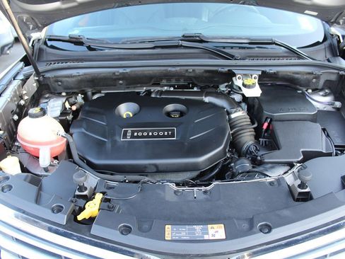 Used 2017 Lincoln MKC Select w/ Select Plus Package image 36