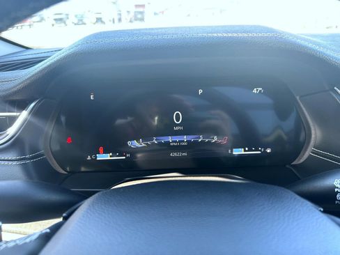 Used 2023 Jeep Grand Cherokee Limited image 14