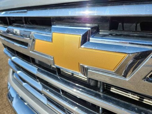 Certified 2024 Chevrolet Silverado 3500 LTZ image 29