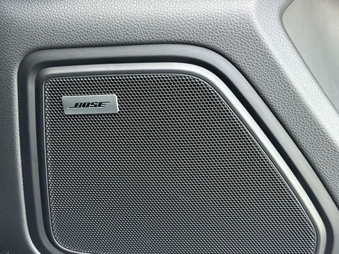 New 2026 Porsche Macan AWD/4WD image 20