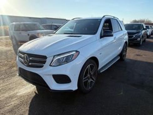 Used 2018 Mercedes-Benz GLE 550e 4MATIC image 2