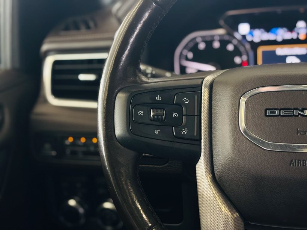 Used 2021 GMC Yukon XL Denali w/ Advanced Technology Package AWD/4WD image 51