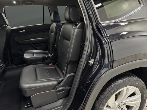 Used 2022 Volkswagen Atlas SE w/ Panoramic Sunroof Package image 28