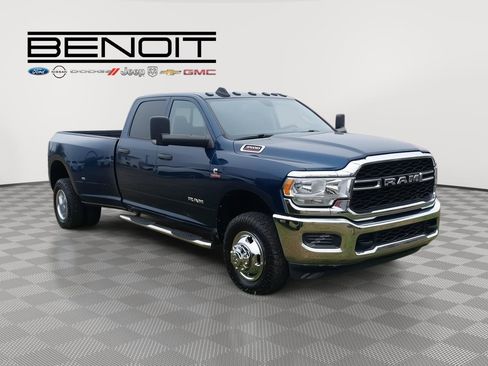 Used 2020 RAM 3500 Tradesman image 5