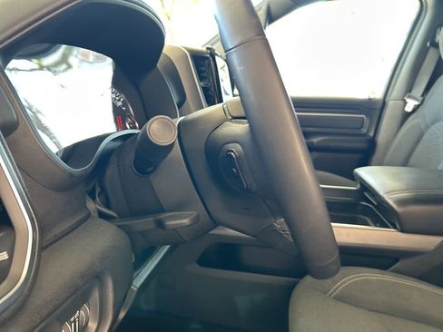 Used 2025 RAM 1500 Big Horn AWD/4WD image 38