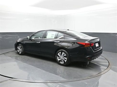 New 2025 Nissan Altima 2.5 S image 5