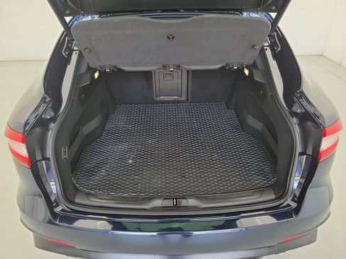 Used 2019 Maserati Levante GranSport AWD/4WD image 11