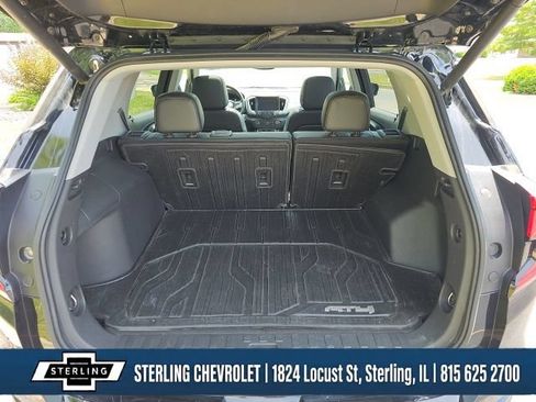 Used 2022 GMC Terrain SLT w/ Infotainment Package II AWD/4WD image 29