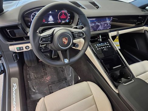 Certified 2026 Porsche Panamera RWD image 4
