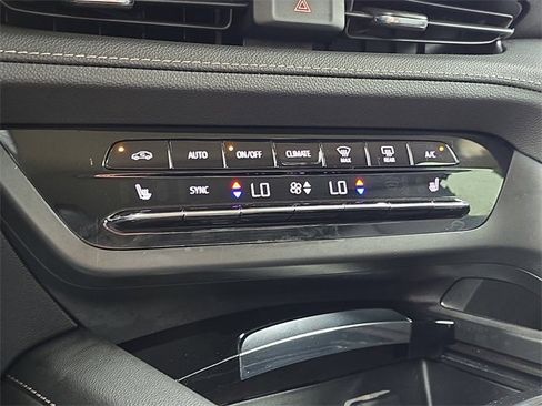 Certified 2023 Buick Envision Essence image 15