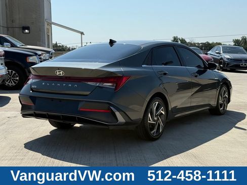 Used 2024 Hyundai Elantra SEL w/ Convenience Package FWD image 7