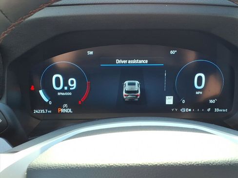 Certified 2025 Ford Explorer Active w/ Active Comfort Package AWD/4WD image 15