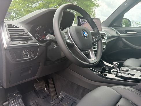 Used 2023 BMW X3 xDrive30i w/ Premium Package AWD/4WD image 4