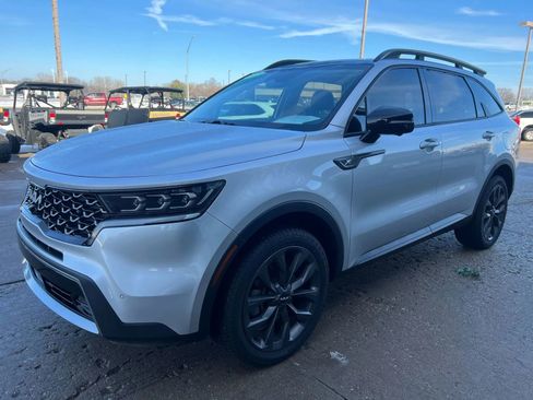 Used 2022 Kia Sorento SX Prestige image 4