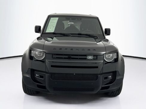 Used 2025 Land Rover Defender 110 X-Dynamic SE AWD/4WD image 2