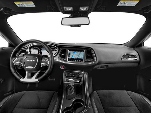 Used 2016 Dodge Challenger SRT RWD image 11