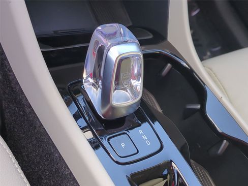 New 2026 Volvo XC40 B5 Plus w/ Protection Package Premier image 12