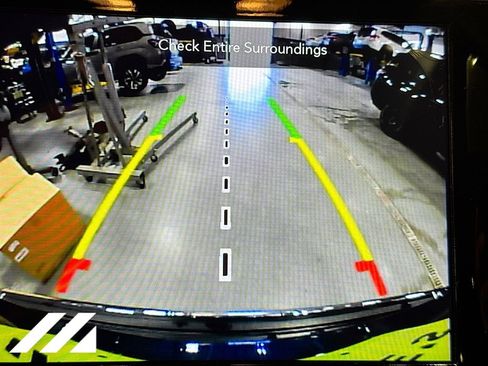 Used 2019 Jeep Grand Cherokee Limited w/ Trailer Tow Group IV AWD/4WD image 16
