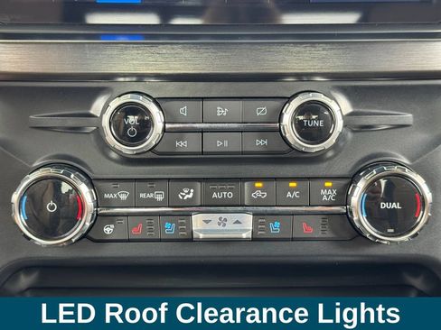 Used 2024 Ford F350 Lariat w/ Lariat Ultimate Package AWD/4WD image 25