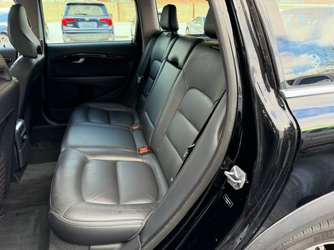 Used 2015 Volvo XC70 T5 Premier w/ Proximity Package image 16
