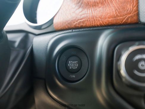 Used 2023 Jeep Gladiator Sport image 52