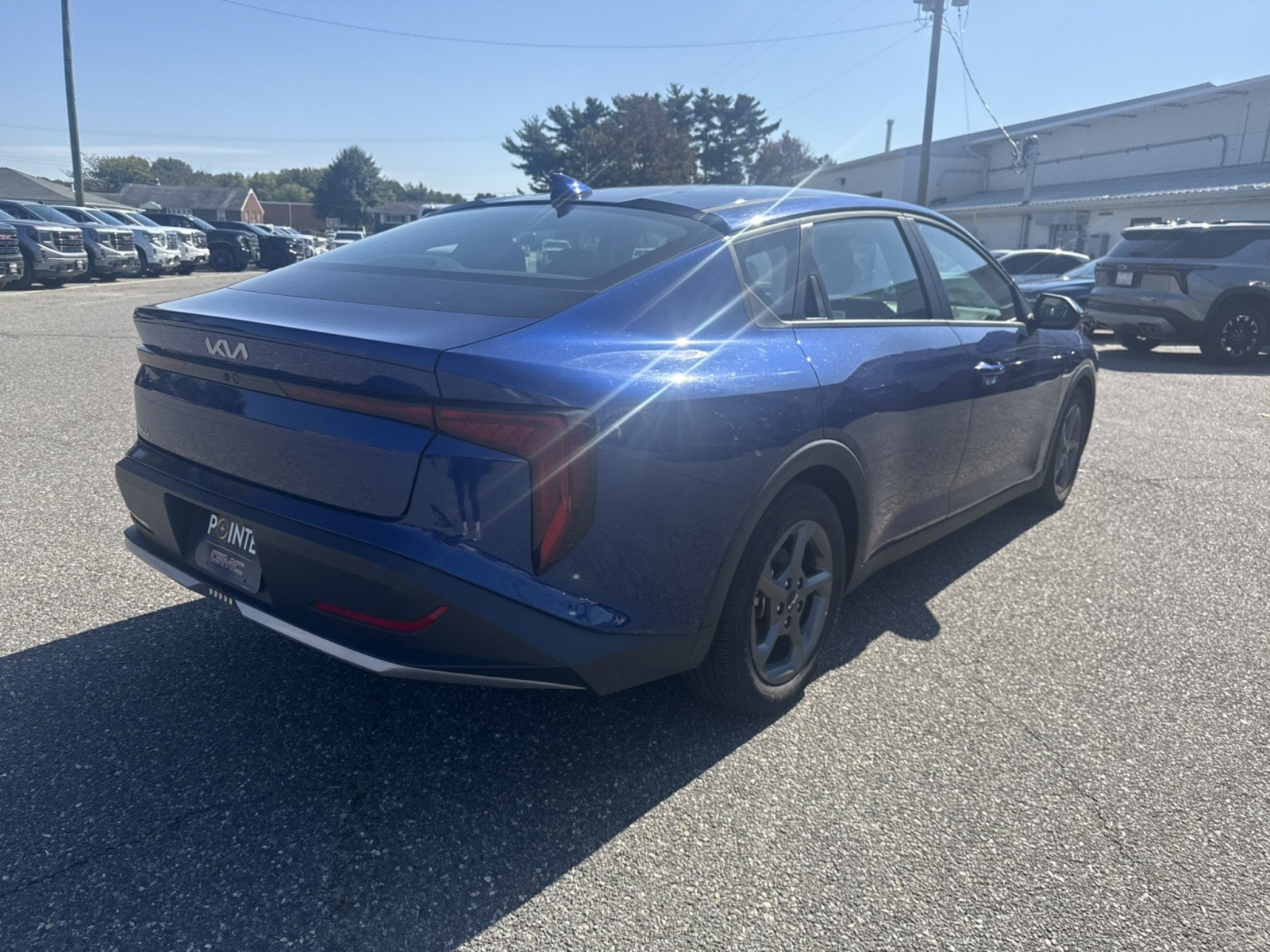 Used 2025 Kia K4 FWD image 3