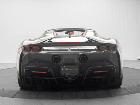 Used 2024 Ferrari SF90 Spider AWD/4WD image 4