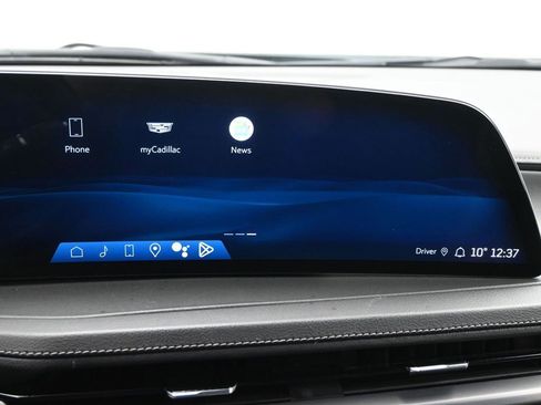 Used 2024 Cadillac XT4 Premium Luxury image 19