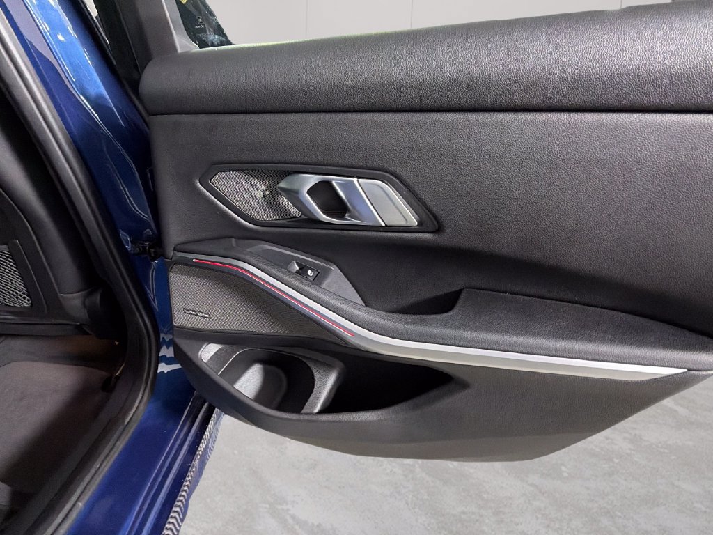 Used 2023 BMW 330i Sedan w/ Premium Package RWD image 34