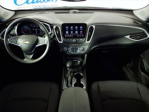 Used 2025 Chevrolet Malibu LT image 13