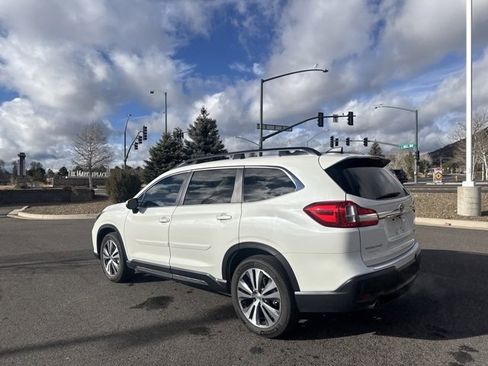 Used 2022 Subaru Ascent Limited image 5