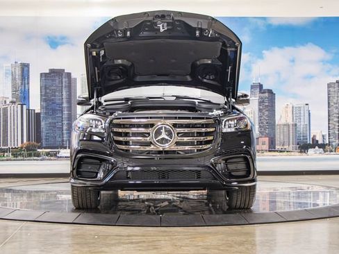 Certified 2026 Mercedes-Benz GLS 450 GLS 450 image 4