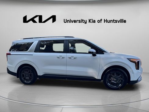 New 2026 Kia Carnival EX FWD image 10