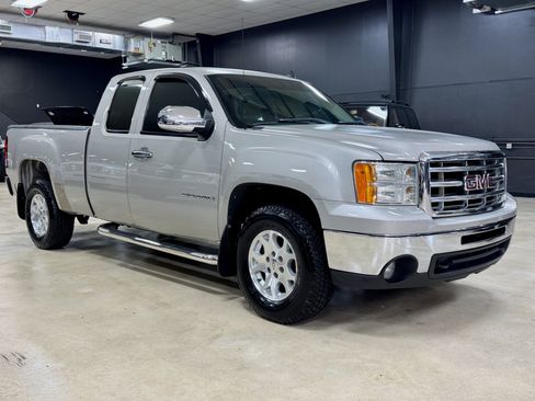Used 2009 GMC Sierra 1500 W/T w/ SL Package RWD image 5