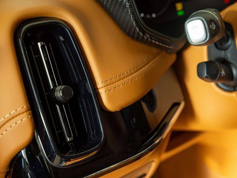 New 2026 Aston Martin DBX 707 image 24