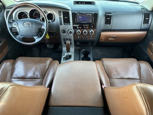 Used 2013 Toyota Tundra Platinum image 10