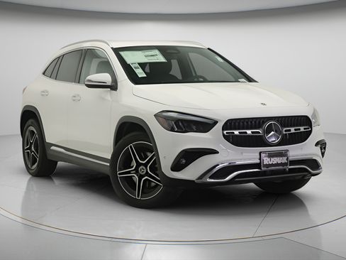 New 2026 Mercedes-Benz GLA 250 4MATIC image 1