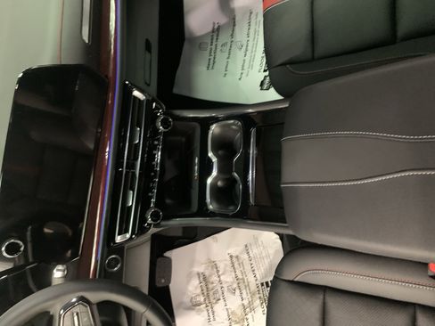 New 2026 Chevrolet Traverse RS image 14