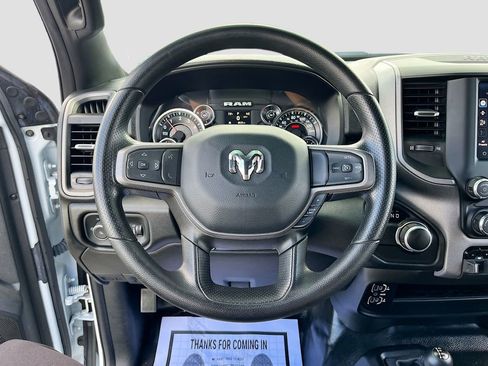 Used 2024 RAM 2500 Tradesman w/ Chrome Appearance Group AWD/4WD image 11