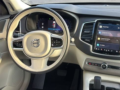 Certified 2025 Volvo XC90 B6 Plus AWD/4WD image 7