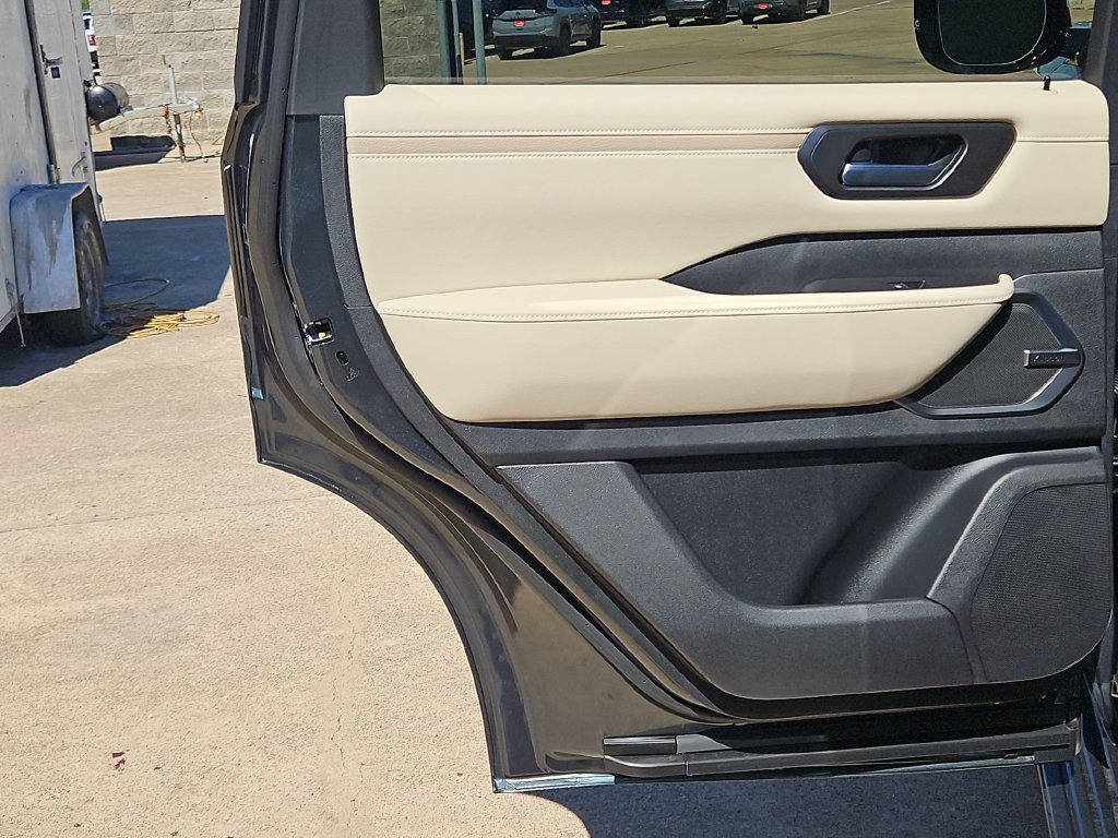 New 2026 Nissan Armada Platinum AWD/4WD image 19