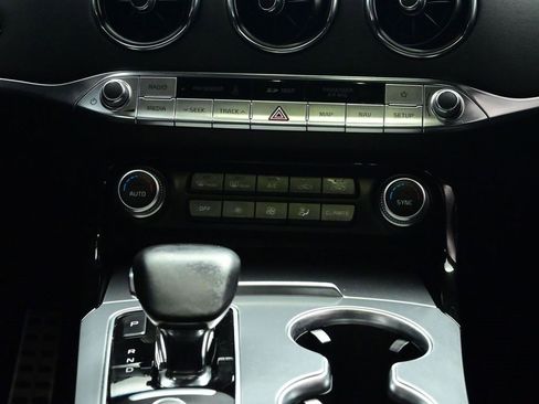 Certified 2021 Kia Stinger GT2 image 7