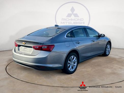 Used 2023 Chevrolet Malibu LT image 3