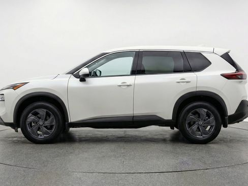 Used 2025 Nissan Rogue SV AWD/4WD image 5