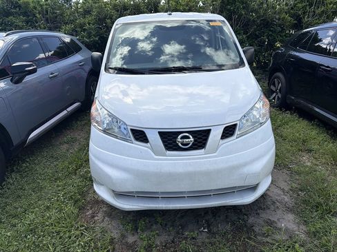 Used 2020 Nissan NV200 S FWD image 3