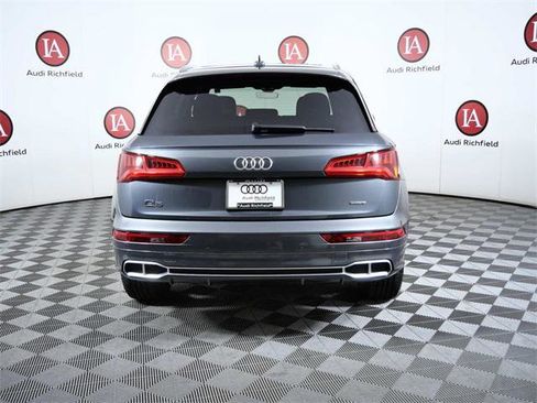 Used 2020 Audi Q5 e Prestige w/ Prestige Package image 7
